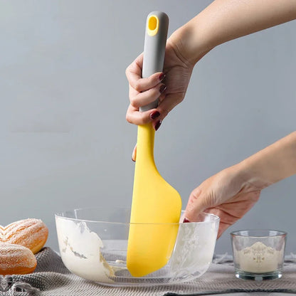 Large Silicone Cake Spreader – Heat Resistant Durable Baking Spatula for Spreading, Mixing & Cutting Creams (Home & Commercial Use)