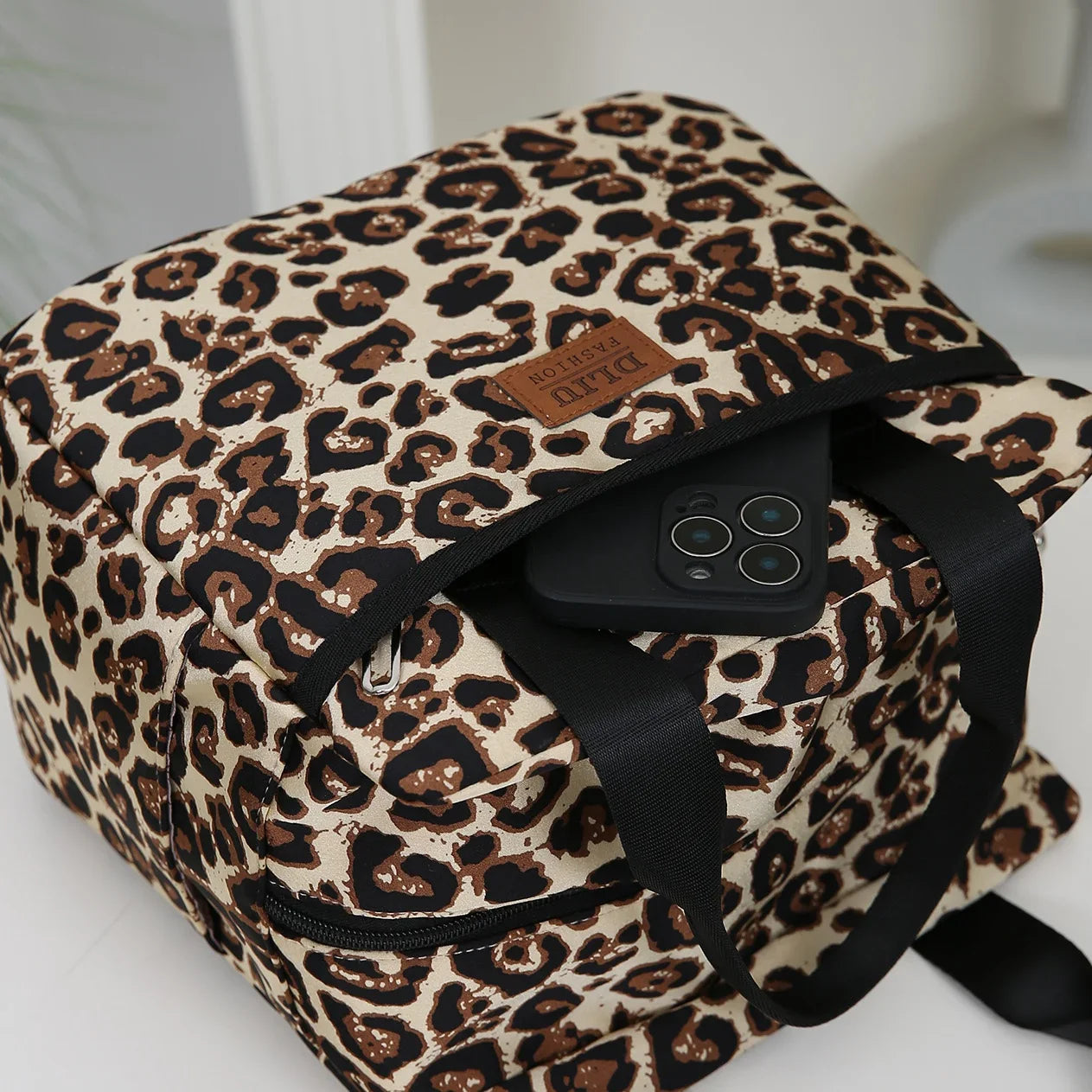 Thickened Nylon Insulated Lunch Bag – Large Capacity Portable Lunch Box with Aluminum Foil Lining for Work, Picnic, or School