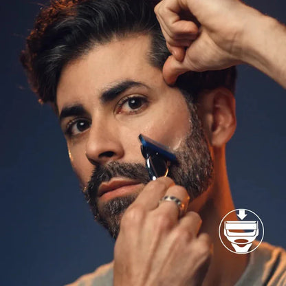 Gillette Fusion5 Men's Razor - 5-Layer Blade Shaver with Lubrastrip for a Comfortable and Safe Shave