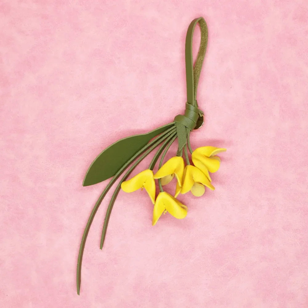 Flower PU Leather Keychain Pendant – Cute Cartoon Car Keyring & Fashion Bag Charm Ornament