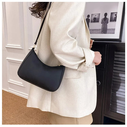 Fashionable Women's Underarm Bag – Stylish and Trendy Handbag
