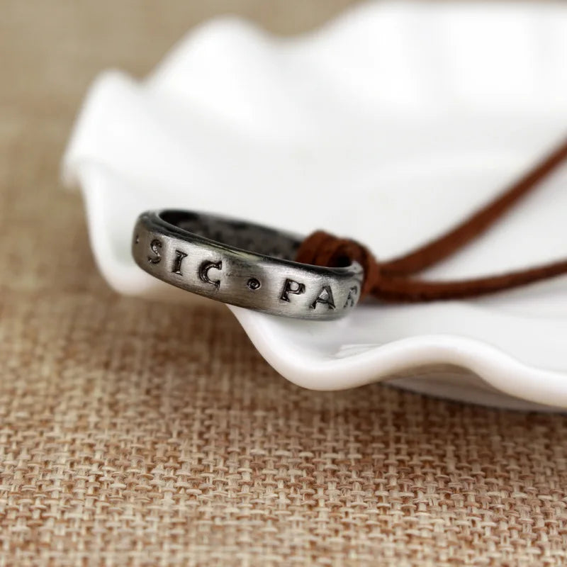 Uncharted 4 Nathan Drake Necklace — Vintage Leather Pendant Cosplay Ring Gaming Jewelry Prop