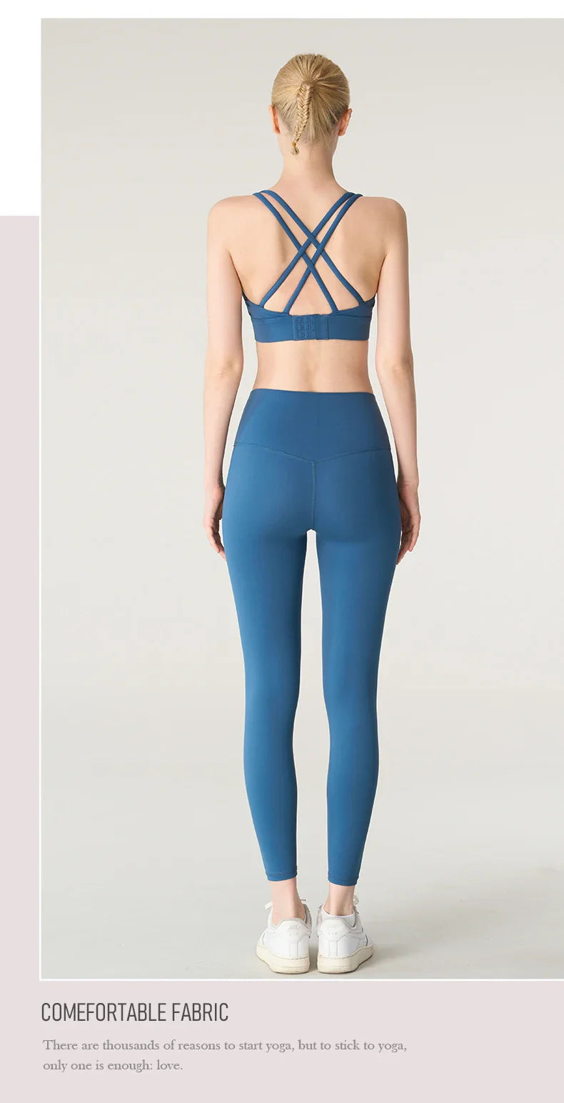 2-Piece Women’s Yoga Tracksuit – Athletic Pilates Fitness Set with Push-Up Sports Bra & Leggings for Gym Workouts