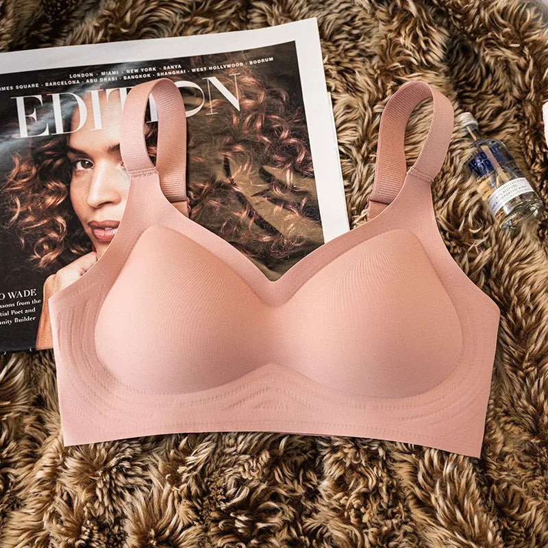 Women’s Plus Size Seamless Push-Up Bra – Adjustable Wireless Wide Strap Comfortable Sexy Lingerie (M–3XL)