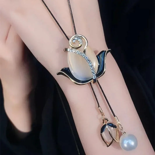 Opal Tulip Long Sweater Necklace – Elegant Floral Pendant Chain for Women Autumn Winter Fashion Accessories