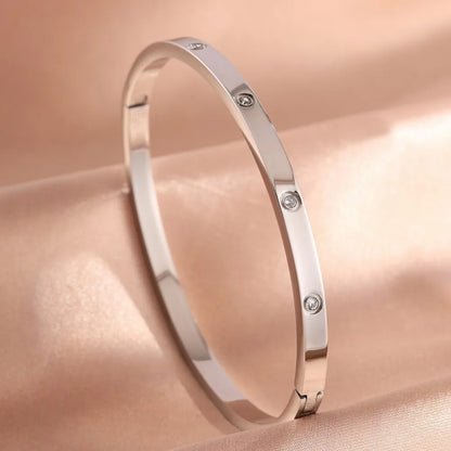 Classic Multi-Style Stainless Steel Bracelet Set for Women – Stackable Fashion Jewelry for Daily Wear