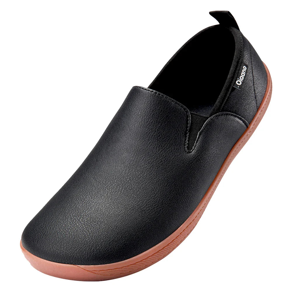 Oiaano Men's Wide Toe Minimalist Leather Slip-On Loafers – Comfortable Casual Driving Office Shoes Black