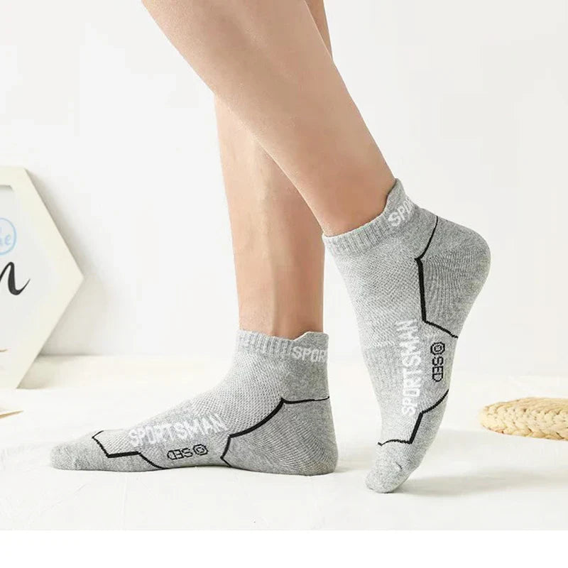 6 Pairs Men’s Short Sports Socks – Breathable Mesh Running & Basketball Socks – Sweat Absorbent, Odor Control Athletic Everyday Socks