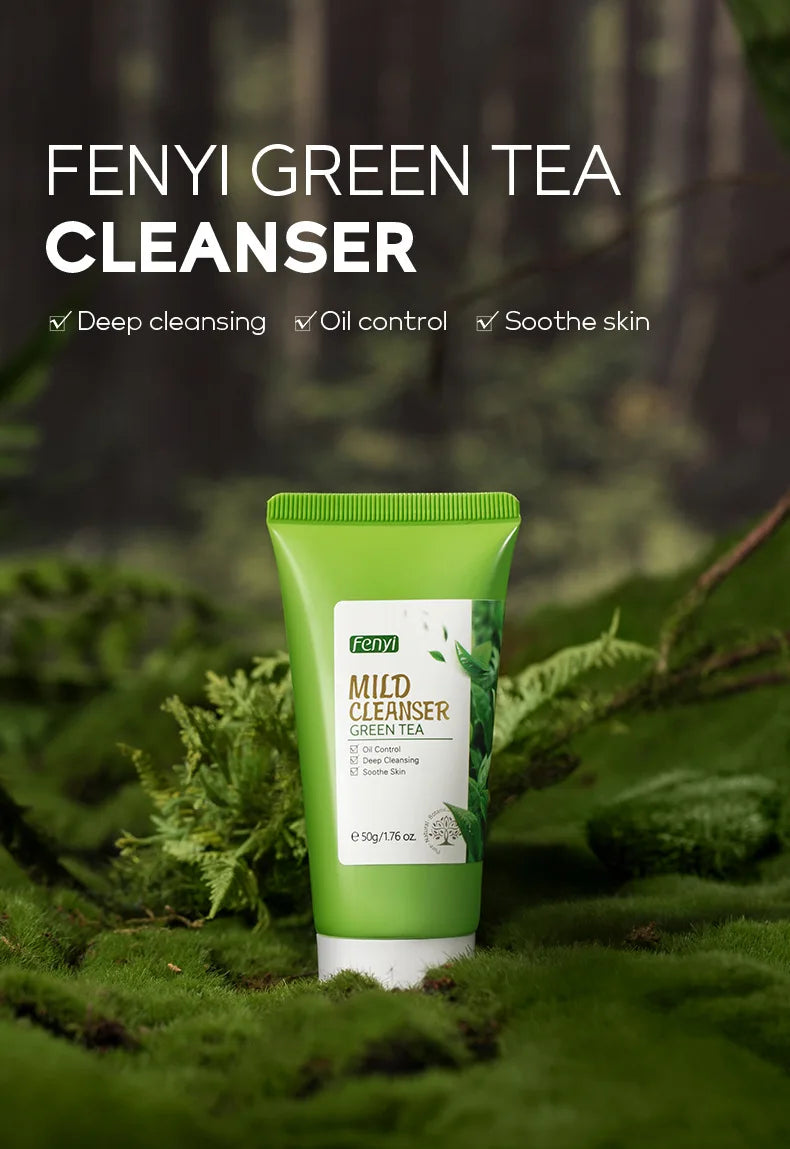 Vitamin C Facial Cleanser — Deep Cleansing, Moisturizing Face Wash Foam, Blackhead Removal Skincare