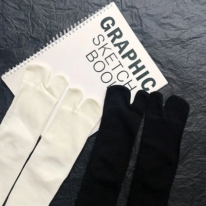 Unisex Combed Cotton Split Toe Tabi Socks – Comfortable Two-Toe Harajuku Style Socks for Men & Women High Quality Cotton