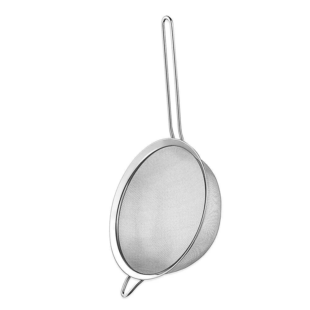 Stainless Steel Fine Mesh Flour Sifter with Handle: Baking Accessories for Precise Flour Sieving - Item 0859