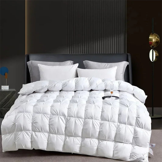 Premium White Goose Down Comforter – Winter Warm Feather Duvet, Lightweight & Cozy, Queen/King Size, Pinch Pleated 3D Design