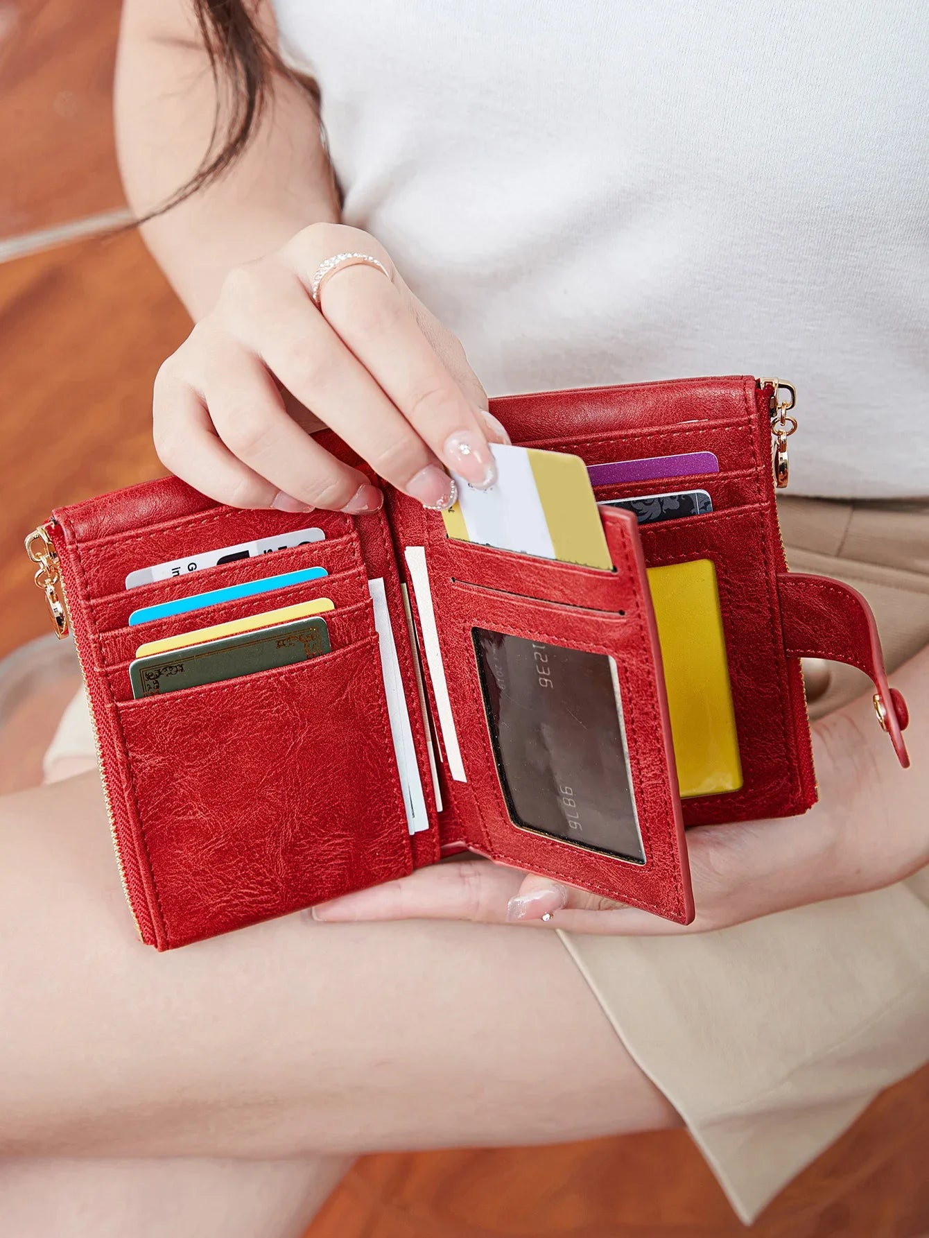 Minimalist Women’s Short Wallet – Large Capacity Triple-Layer Double Zipper Card Holder & Money Bag