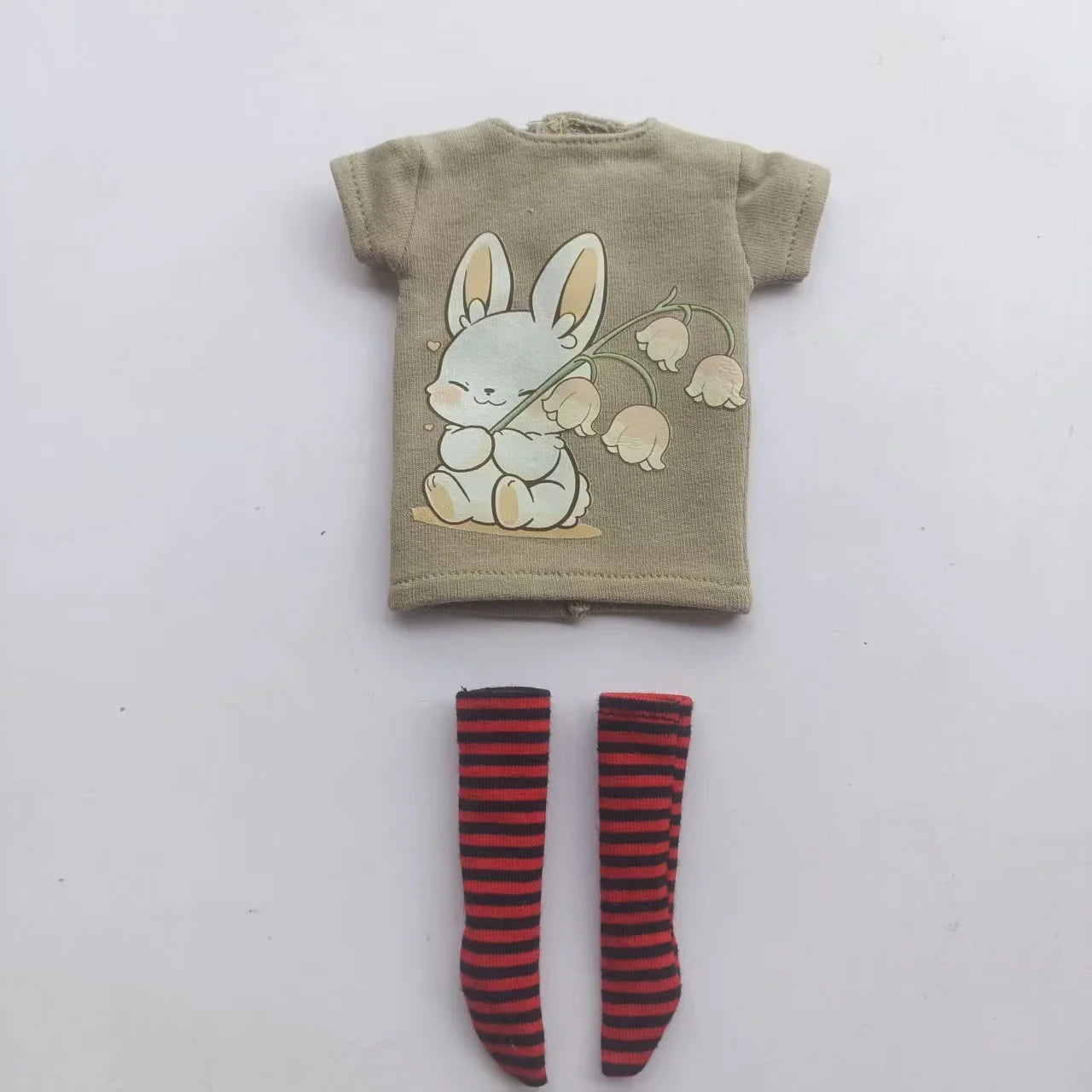 Handmade OB24 1/6 Blyth Doll Clothes – Cartoon T-Shirt with Striped Socks for 1/6 Doll Accessories