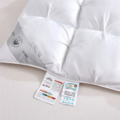 Premium White Goose Down Comforter – Winter Warm Feather Duvet, Lightweight & Cozy, Queen/King Size, Pinch Pleated 3D Design