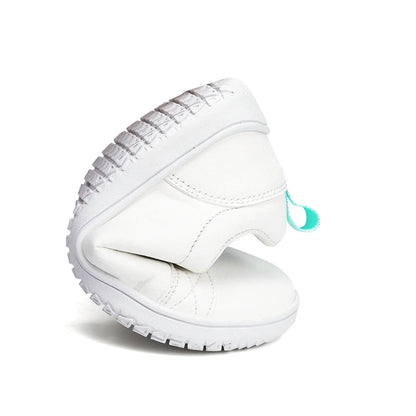 Kids Barefoot Shoes – Wide Toe Minimalist Sneakers for Boys & Girls, Lightweight Artificial Leather Walking Flats with Hook & Loop Closure