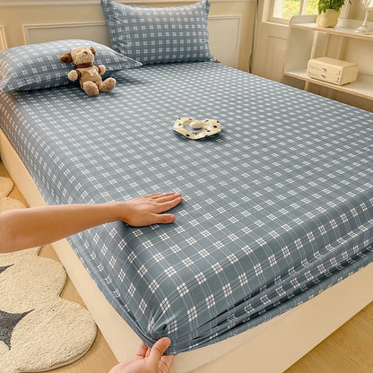 Plaid Fitted Sheet - Soft Skin-Friendly Elastic Bed Cover for Kids & Home