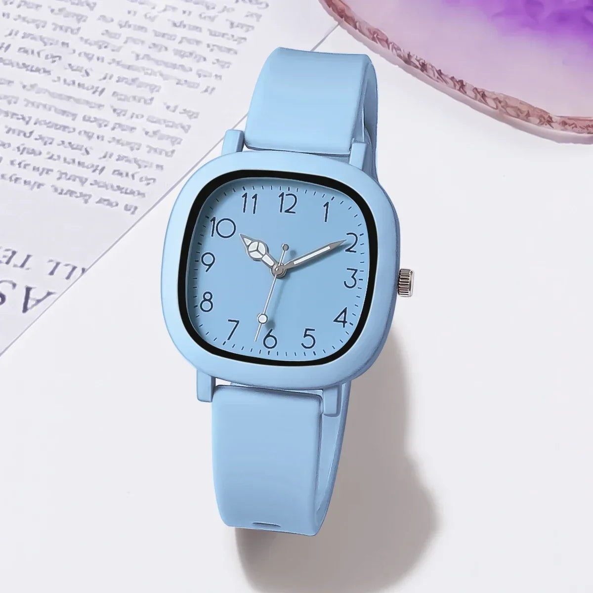 Fashion Women’s Silicone Quartz Watch – Ladies Wristwatch Gift for Christmas & Valentine’s Day