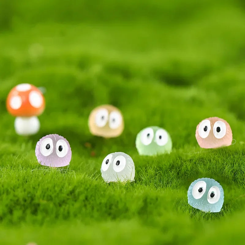 20Pcs Luminous Mini Figurines – Glowing Briquettes, Elfs, Black Ball & Duck for Fairy Garden Home Decor