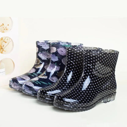 Women’s Black Polka Dot Rain Shoes – Waterproof, Non-Slip PVC Kitchen & Work Short Tube Boots for Summer