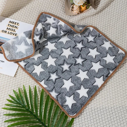 Soft Sleep Mat for Small Pets – Plush Bed Blanket for Hamsters, Puppies, Kittens, Rabbits & Guinea Pigs