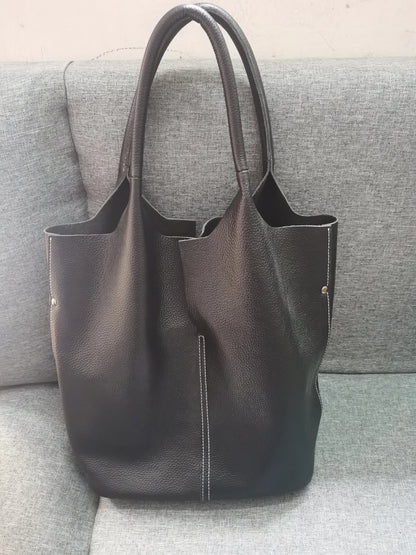 Genuine Leather Women’s Commuter Tote Bag — Soft Cowhide Shoulder Handbag, Large Capacity Bucket Bag, 2025 New