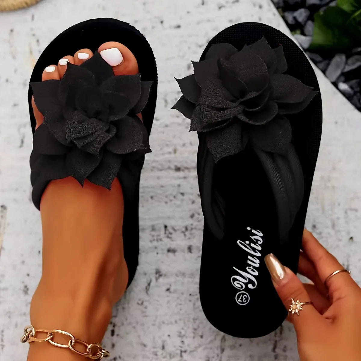 Women’s Floral Flip Flops – Slip-On Mid Heel Sandals, Fabric Upper & EVA Sole, Summer Casual Vacation Footwear