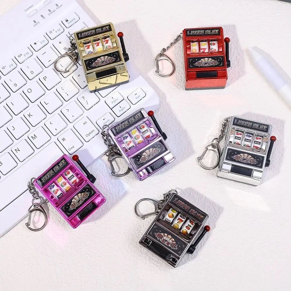 Mini Slot Machine Keychain – Creative Arcade Lucky Jackpot Toy for Fun & Stress Relief