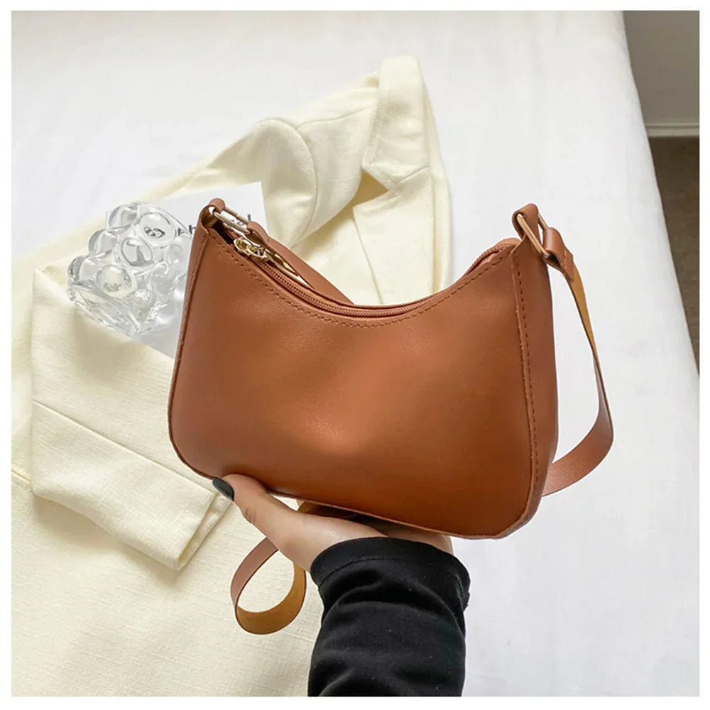 Fashionable Women's Underarm Bag – Stylish and Trendy Handbag
