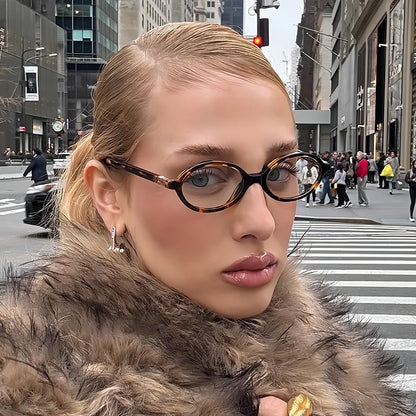 Trendy Small Retro Oval Sunglasses — Vintage Steampunk Round Shades for Women, Fashion UV400 Eyewear