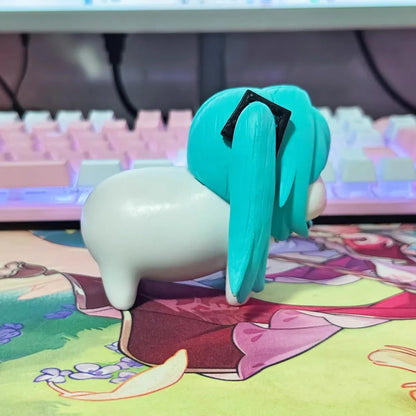 7cm Hatsune Miku Q Version Action Figure – Kawaii PVC Anime Desktop Decoration Toy