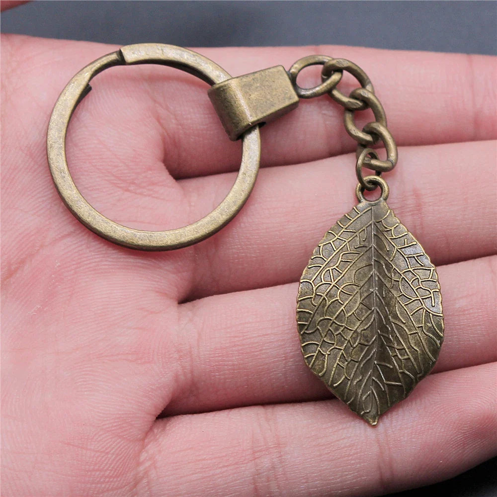New Fashion Men 30mm Metal Alloy Keychain with Vintage Heart, Flower, Rose, Sunflower & Tree Pendant DIY Keyring Holder Chain Accessory