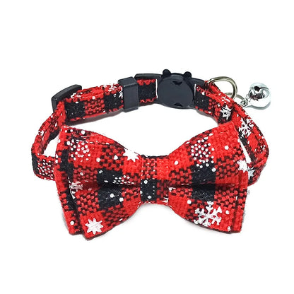 Pet Breakaway Cat Collar with Bow Tie & Bell – Cute Plaid Christmas Red Adjustable Collar for Cats