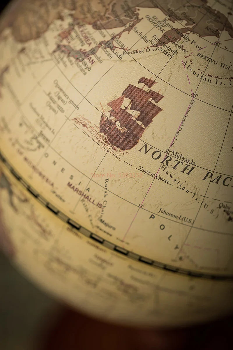 New World Globe – Retro Earth Map with Wooden Base, English Geography Education Desk Decoration