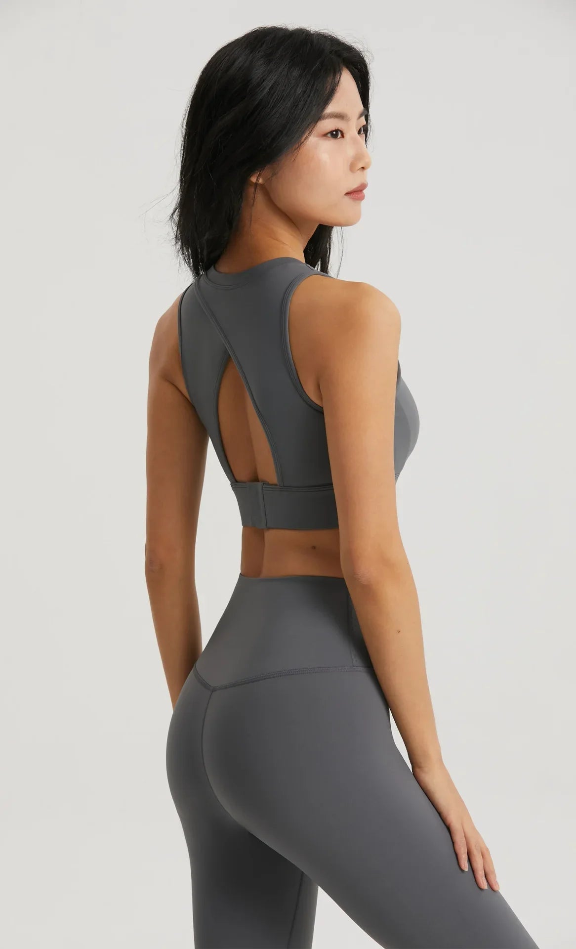 INLUMINE Anti-Light Sports Bra – Backless Yoga & Gym Fitness Top for Women