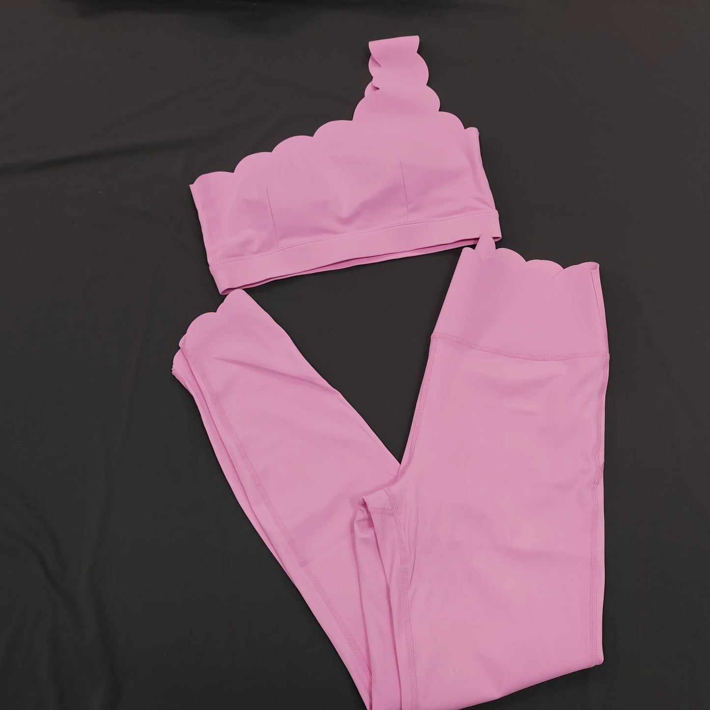 2PCS Women’s Seamless Yoga & Fitness Set – Sports Bra with Leggings & Gym Shorts Workout Outfit