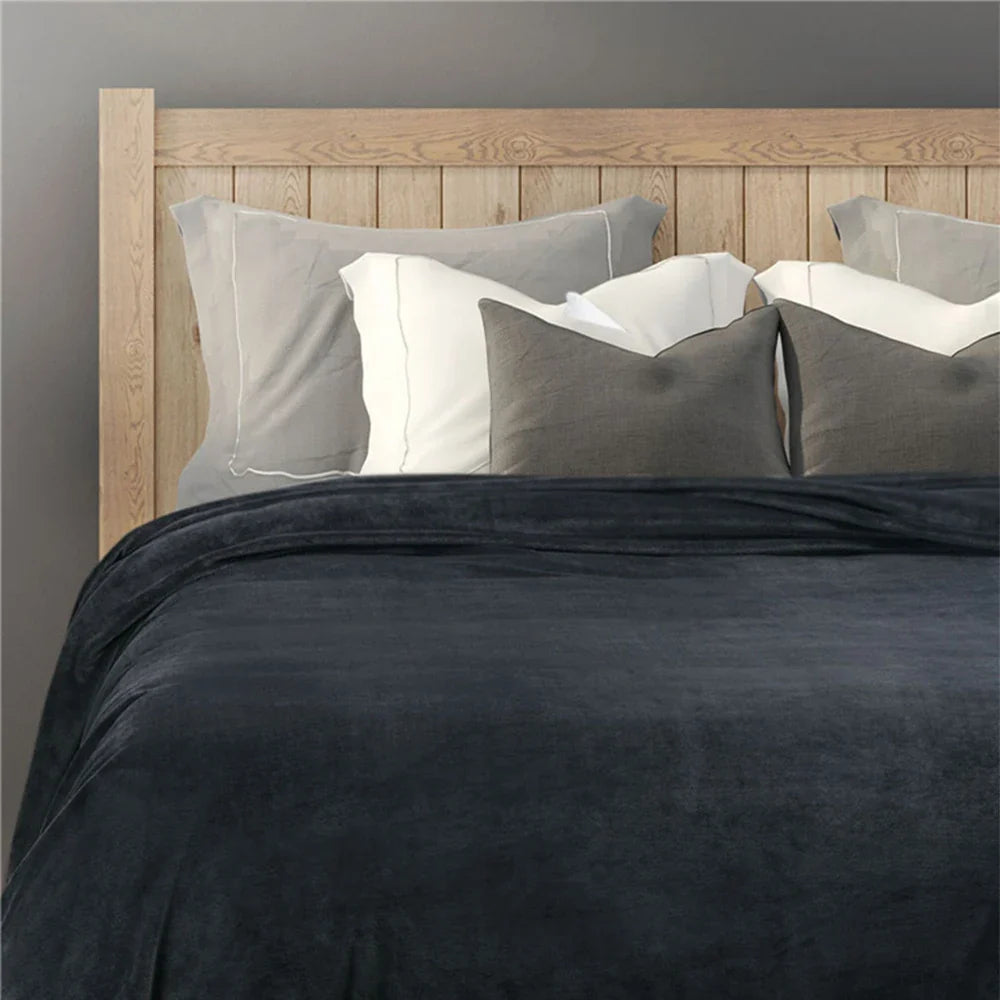 Spring & Winter Flannel Blanket – Soft, Fluffy Coral Fleece Sofa Cover & Bedspread, Solid Blue & Black Plush Blanket for Beds