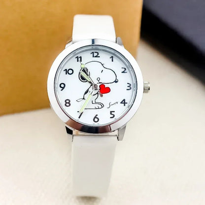 Cute Snoopy Kids Quartz Watch — Kawaii Anime Wristwatch with Colorful Luminous Hands, Fashionable Gift for Boys