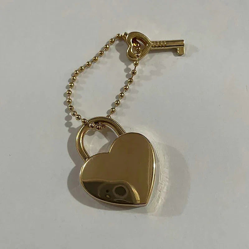 Antique Style Mini Heart-Shaped Padlock – Vintage Gold Key Lock for Diaries, Jewelry, and Weddings with Key