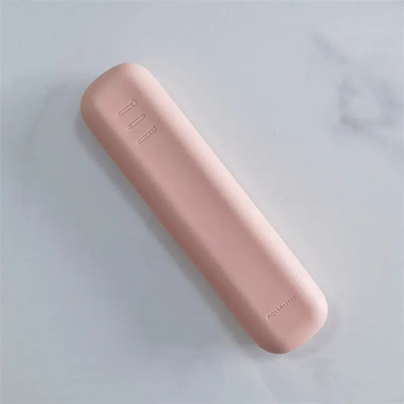 Travel Silicone Makeup Brush Holder — Portable Waterproof Cosmetic Sponge & Brush Case for Women and Girls