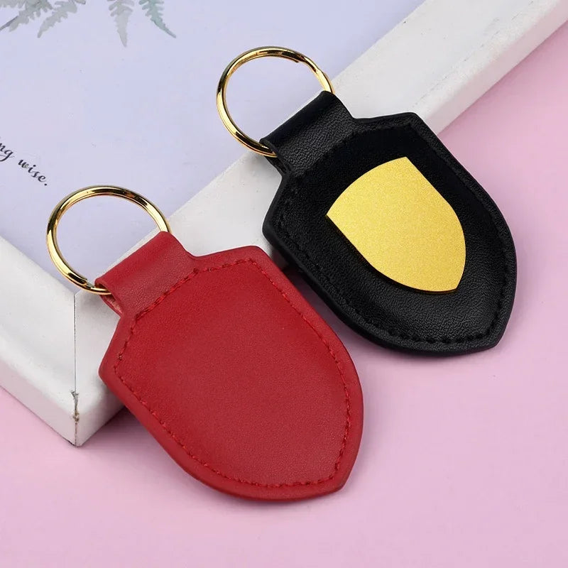 Car Keychain Shield Leather – Creative Personalized Couple Key Chain with Metal Pendant, Fashion Travel Gift for Men