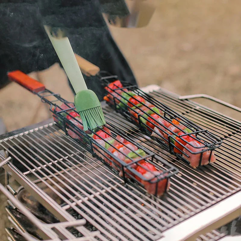 Wooden Handle Outdoor Barbecue Cage - Camping Meat and Vegetable BBQ Net Rack, Ideal Picnic Barbecue Tools