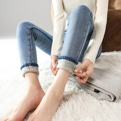 Women’s Thermal Fleece Jeans – Winter Warm Thickened Skinny Velvet Pants