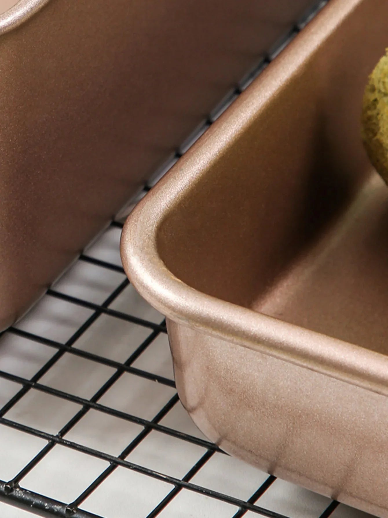 7/8/9 Inch Square Cake Mold – Sponge and Fluffy Cake Pan for Family Baking, Pastries, Cookies, and Chocolate Making