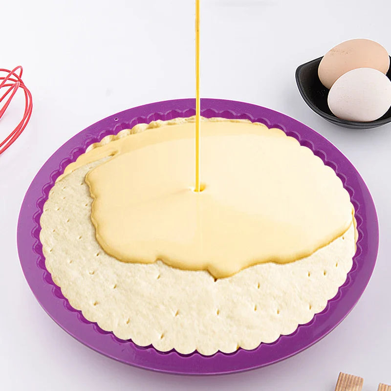 26cm Silicone Cake & Pizza Baking Tray – High-Temperature Mold for Bread, Pie, Toast & Pastry Kitchen Use