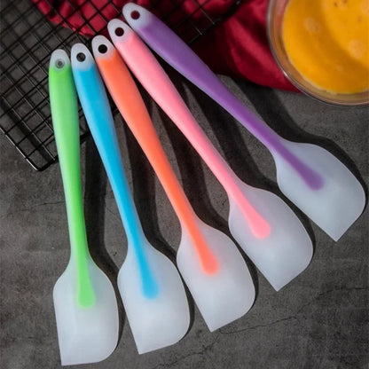 Food Grade Silicone Baking Spatula – Non-Stick Cream & Butter Scraper Kitchen Gadget for Cake & Pastry Cooking Use