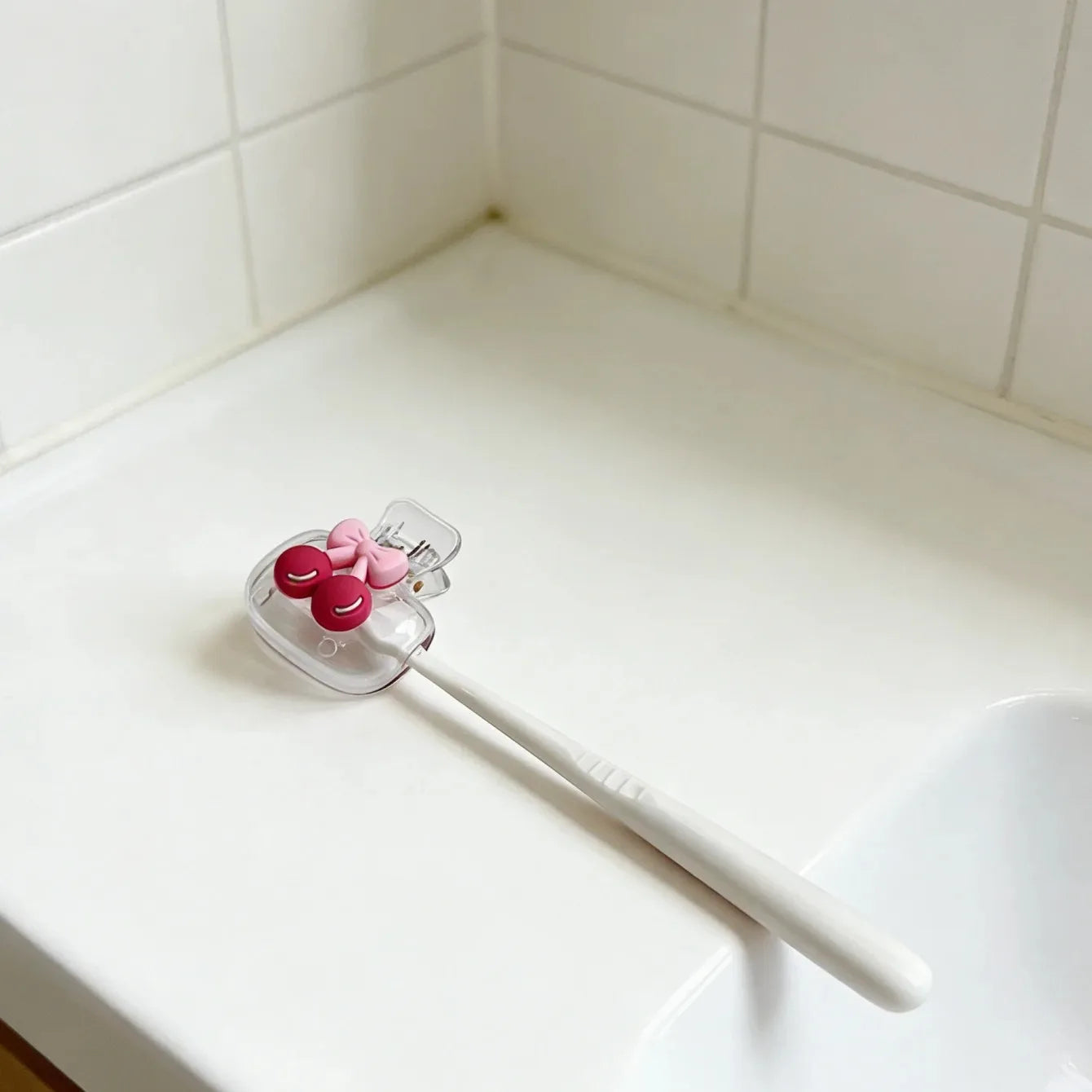 Cute Cherry Toothbrush Holder - Dual Hole Drainage & Ventilated Toothbrush Head Protector for Bathroom Storage