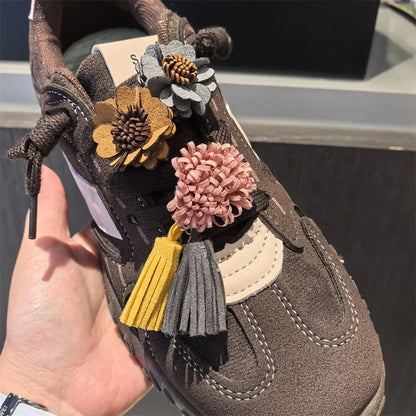 DIY Sneaker Shoe Lace Charm – Flower Tassel Shoe Buckle Decoration, Autumn Winter Fashion Shoe Accessories (1PC)
