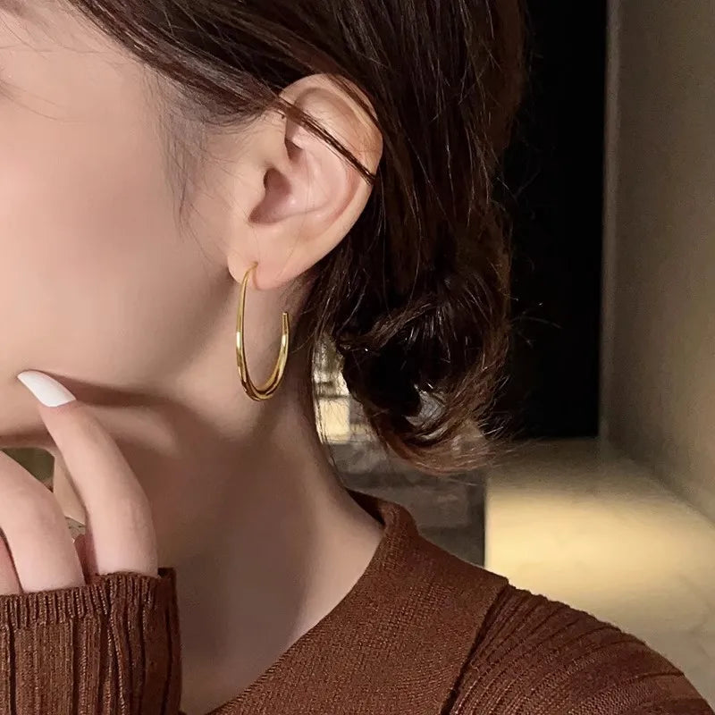 925 Silver Geometric Oval Hoop Earrings for Women – Simple Design Wedding & Party Jewelry (EH2008)