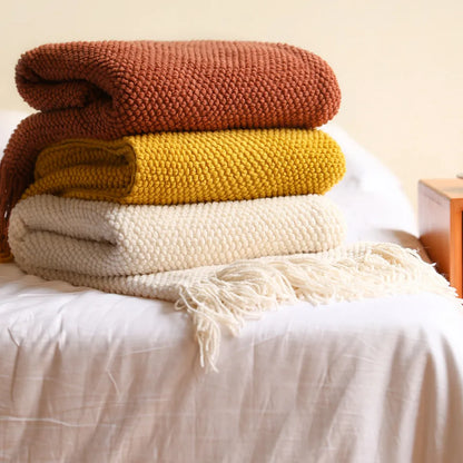 Textile City Knitted Blanket – Thick Waffle Corn Grain Embossed Throw with Tassels, Winter Warm Bedspread 130x240cm